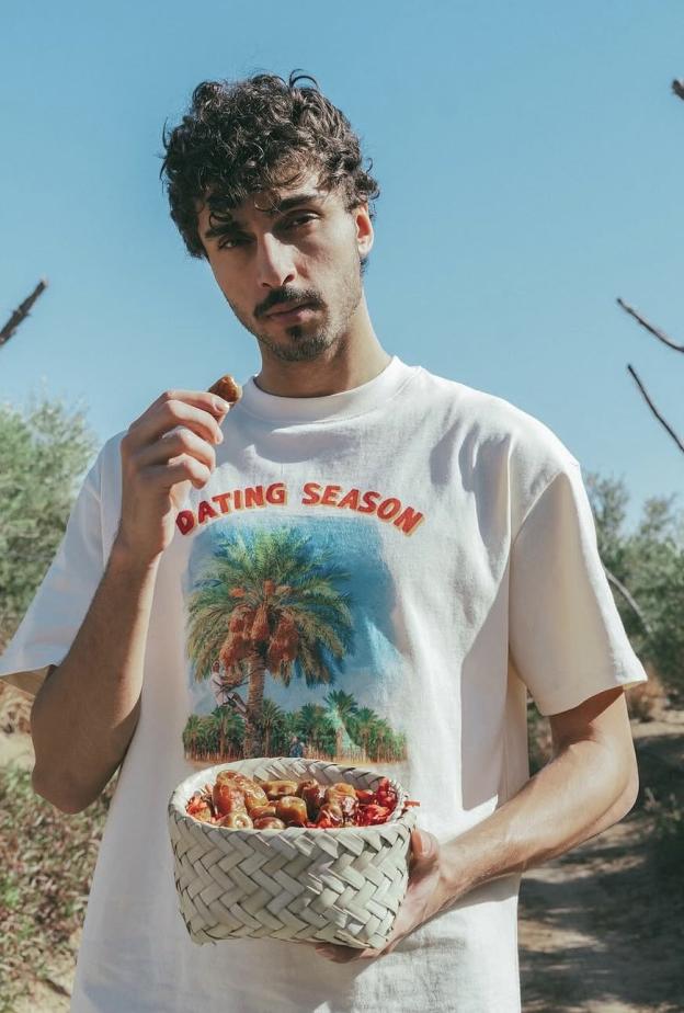 تيشيرت من علامة نوت بورنيج