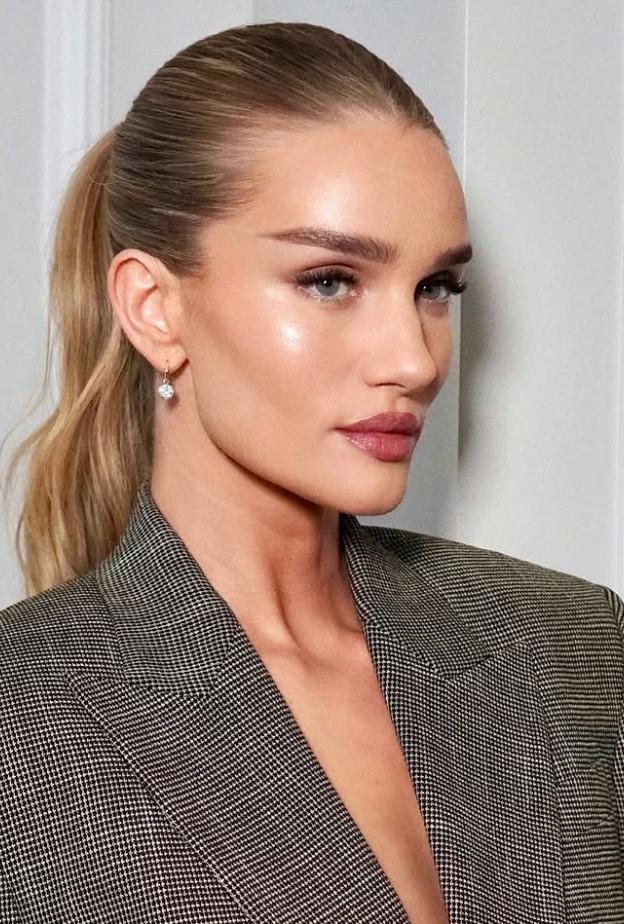 روزي هنتنغتون وايتلي صورة من حسابها على انستغرام