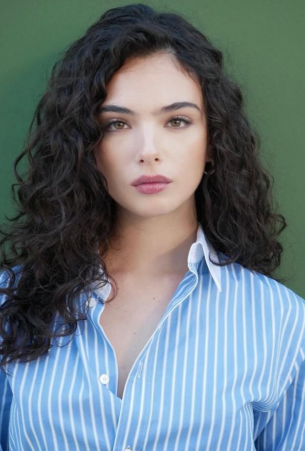  أفضل تقنيات تجديد البشرة لنتائج طبيعية ومثالية