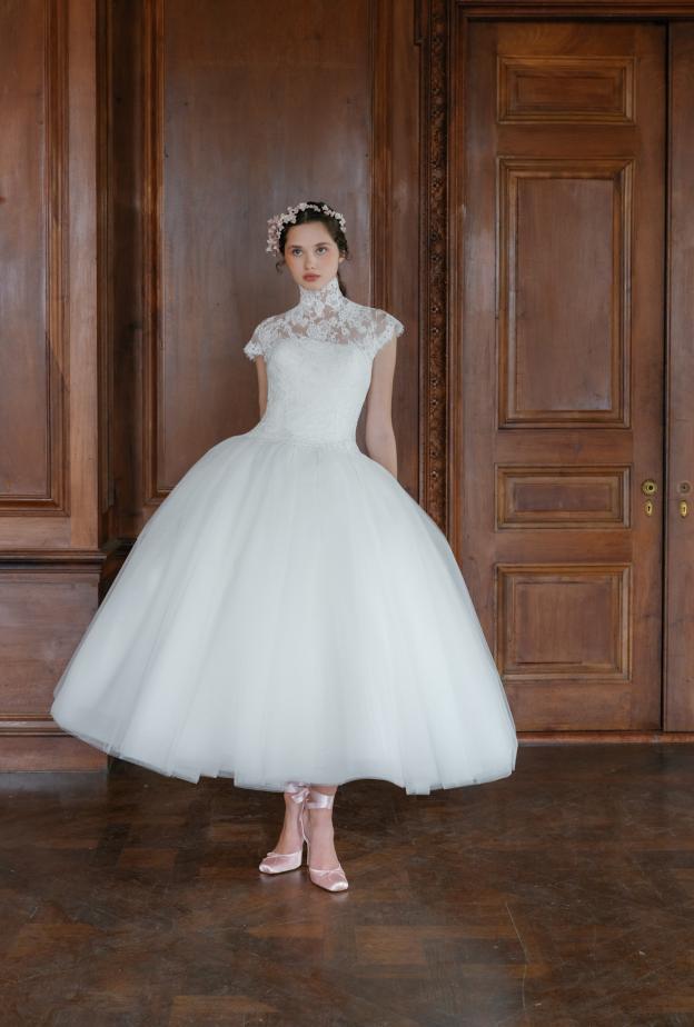 قصات واسعة في فساتين الزفاف لربيع 2027