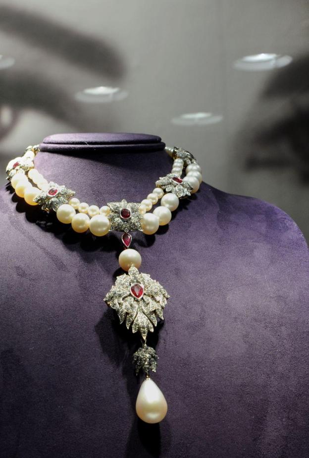 لؤلؤة “لا بيريغرينا” رافقت الملوك حتى إليزابيث تايلور