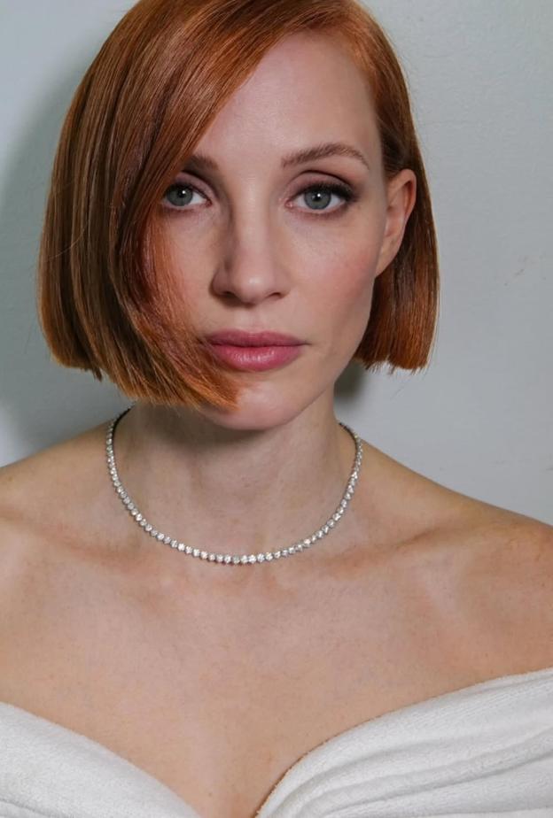 بشرة برونزية وهادئة من وحي Jessica Chastain