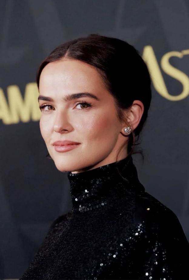 زوي داتش صورة من انستغرامها