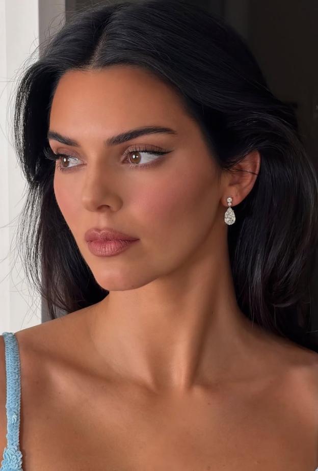 صورة لكيندال جينر من حسابها على إنستاغرام.