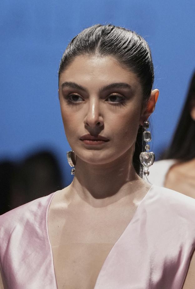 إليك مستحضرات تجميل تعتني بجمالك وتساعدك على تخفيف الشعور بالتوتر