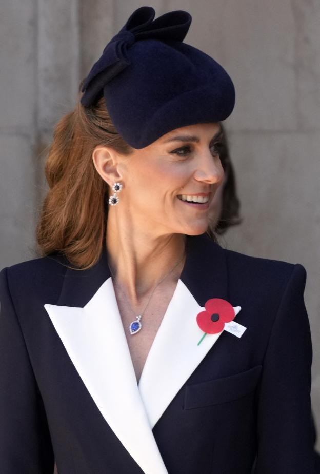 بمناسبة عيد زواج الأميرة كيت ميدلتون والأمير ويليام كيف تطوّرت إطلالاتها الجمالية