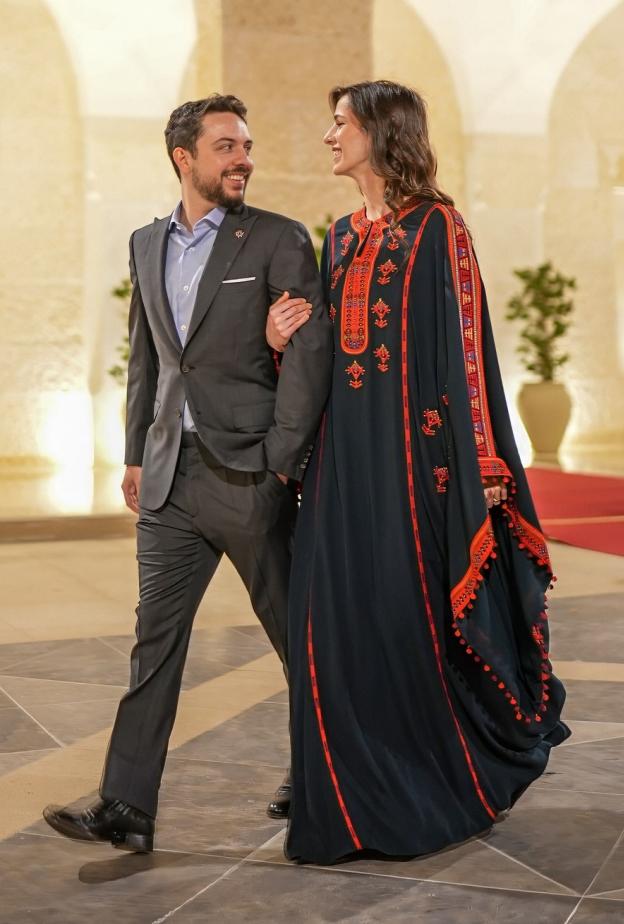 بين الألماس والذهب الناعم.. كيف تختار الأميرة رجوة مجوهراتها؟