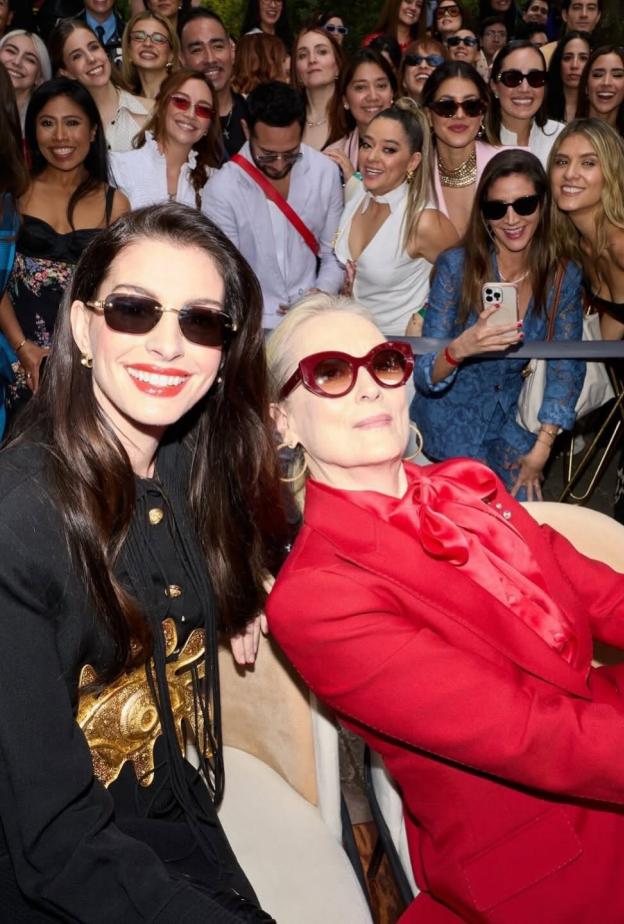 ميريل ستريب وآن هاثاواي