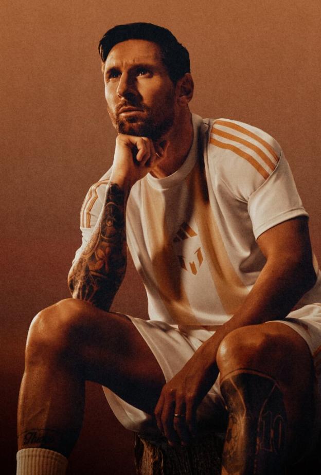 أديداس تقدم حذاء F50 MESSI HORA DORADA