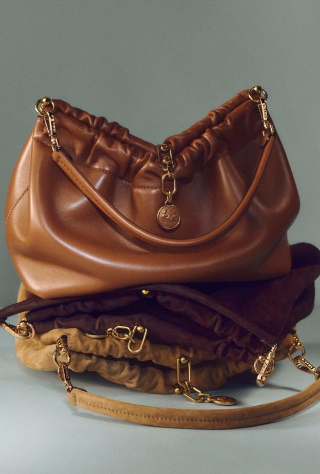 إيترو تطلق حقيبة ڤيلا بلوسوم الجديدة‎ ‎