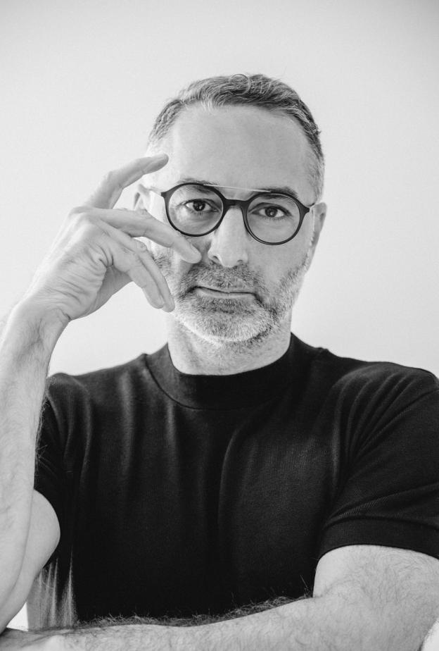 المهندس والمصمم مصطفى خماش