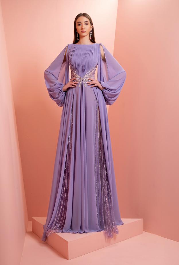 إستعدّي هذا الموسم للشياكة والتألق بموضة الفساتين البنفسجية