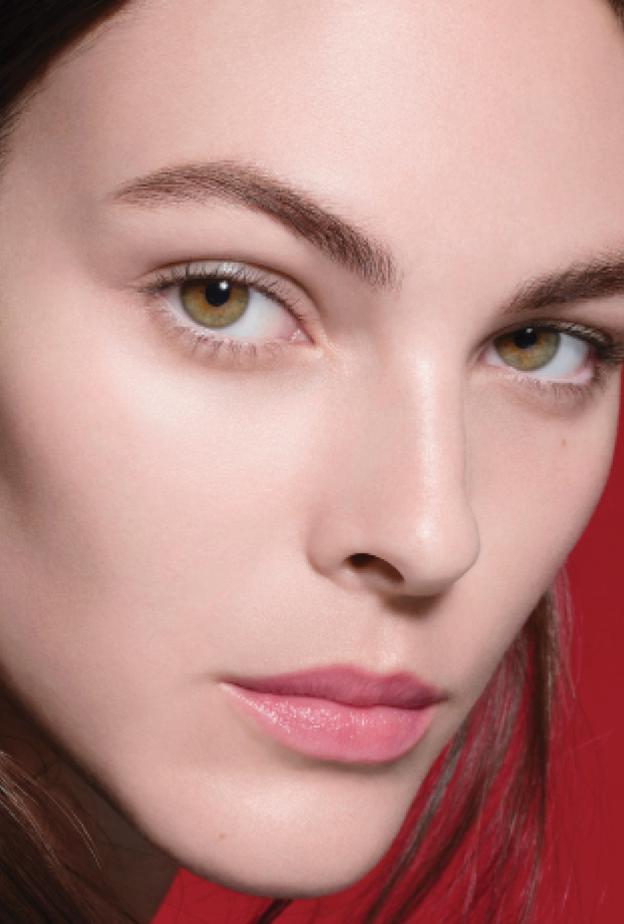 الجمال المستدام: كيف تعيد الفخامة تعريف العناية بالبشرة في عصر الوعي؟