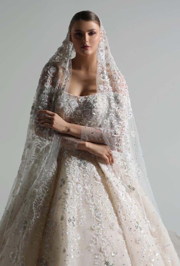 7 مصممات سعوديات لفساتين زفاف توقظ الحنين إلى الماضي