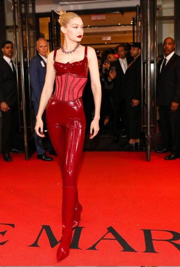 إذا كان لهذه الجدران أن تتحدث: قصص أيقونية تروي لماذا يبدأ حفل الميت غالا في ذا مارك