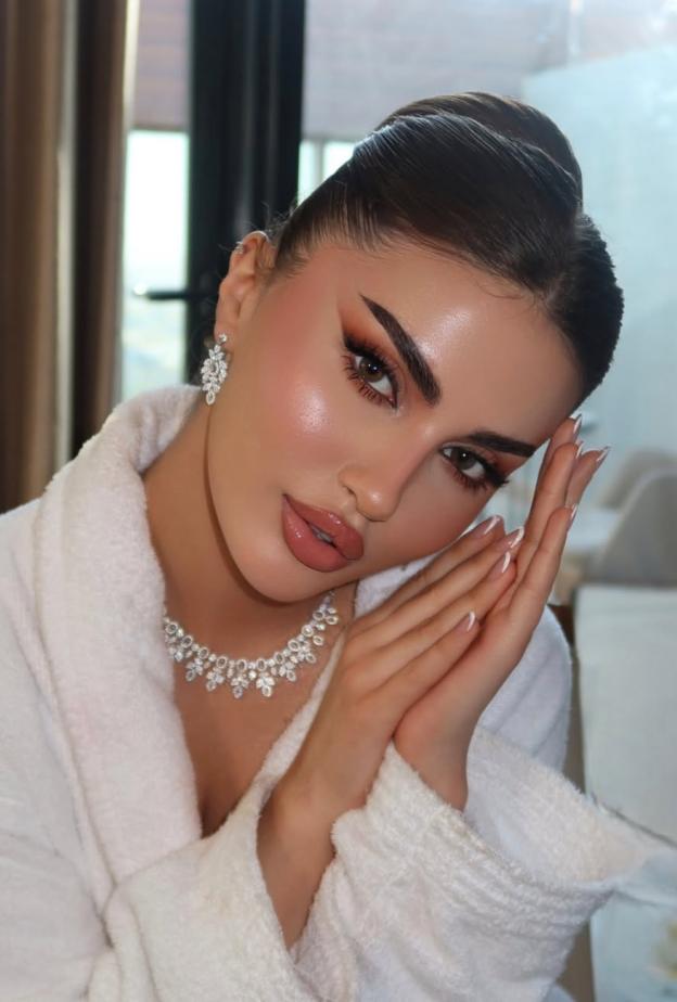 من مكياج العرايس من خبيرة التجميل مها الشلوي 