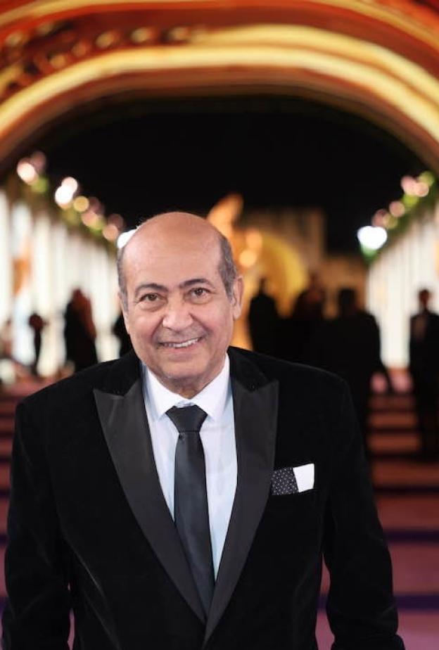 جائزة الإنجاز النقدي لطارق الشناوي