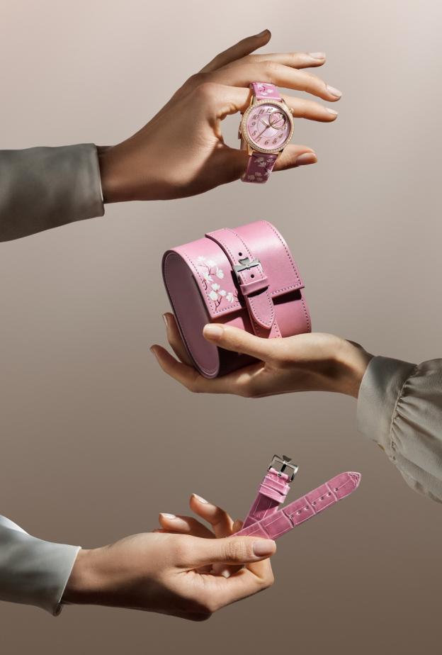 ساعة Égérie Moon Phase Spring Blossom من ڤاشرون كونستنتان
