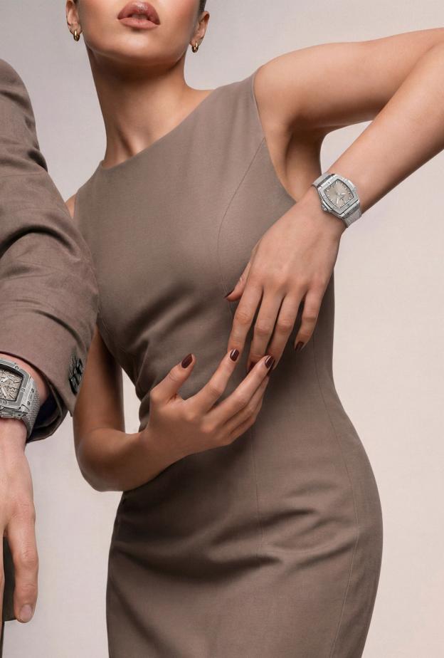 ساعة Spirit of Big Bang Essential Taupe هندسة جريئة