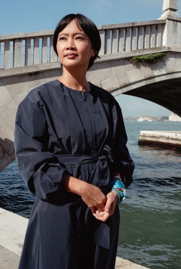 Dian Suci  تفوز بالدورة العاشرة من جائزة Max Mara Art Prize for Women