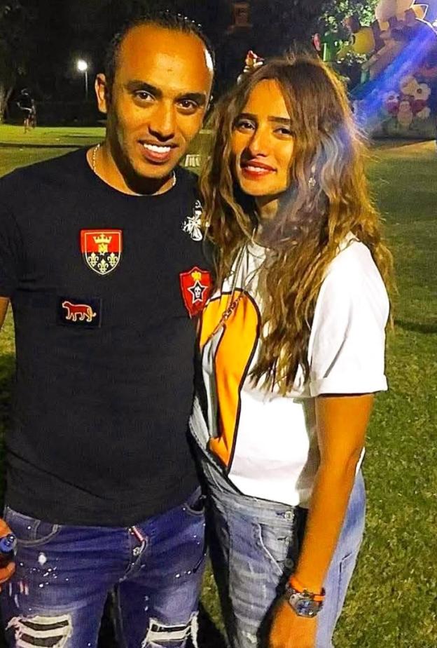 زينة وشقيقها الراحل