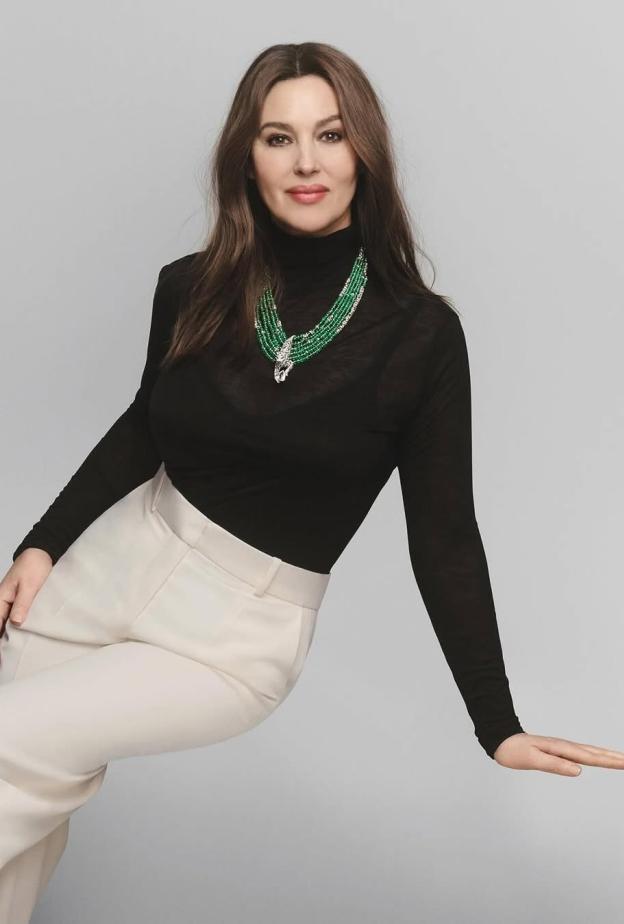 Monica Bellucci‏ بعقد أيقوني