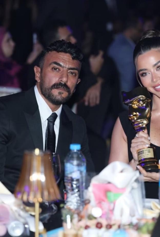 أحدث ظهور لأحمد العوضي ويارا السكري