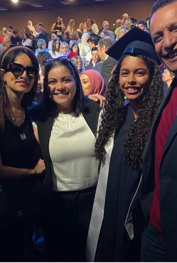 زينة بجوار ابنة شيرين عبدالوهاب