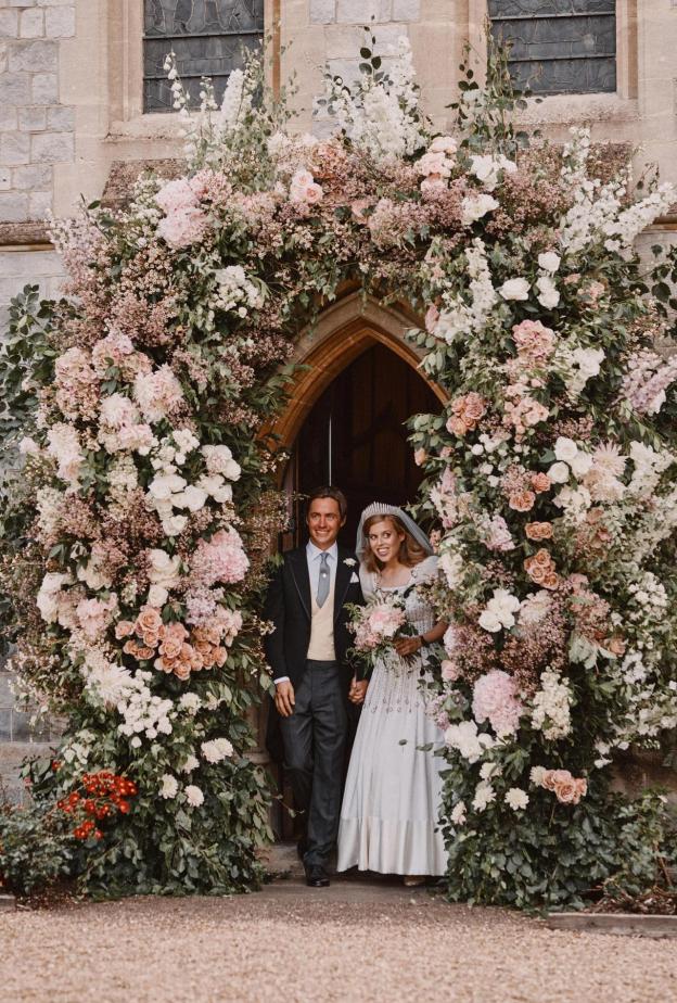 حفل زفاف الأميرة بياتريس Princess Beatrice وإدواردو مابيلي موزي Edoardo Mapelli Mozzi