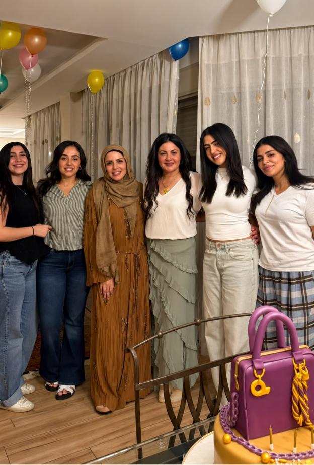 مها الصغير بالحجاب في أول ظهور بعد الغياب