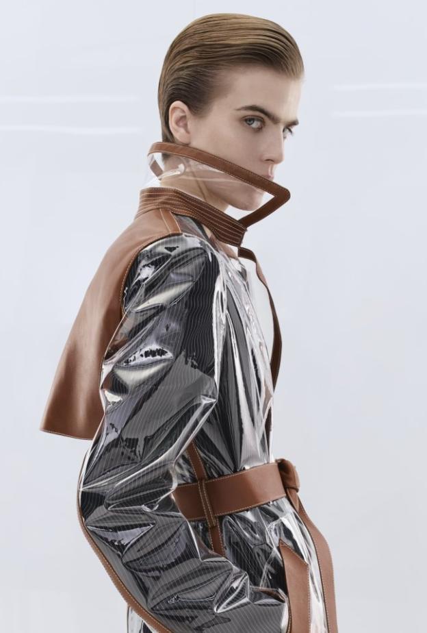 Haider Ackermann يكتب عن تشكيلة الملابس النسائية من توم فورد