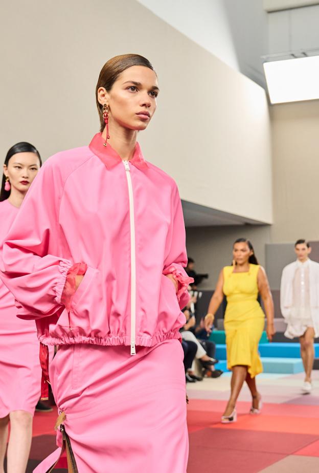 من الـ Athleisure إلى الـ Sportsmart: نهاية المقايضة بين الراحة والأناقة