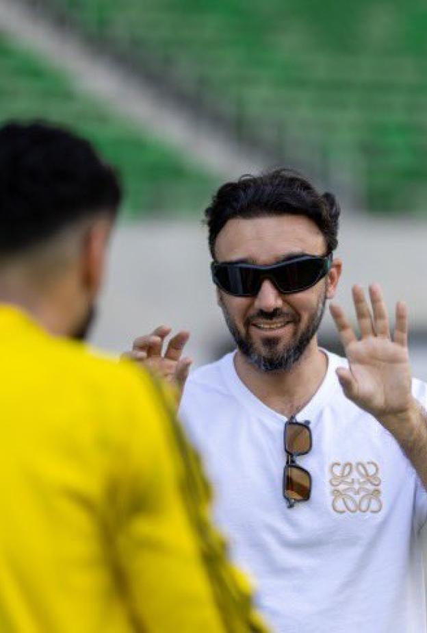 حلم الأخضر في الملعب.. وزير الرياضة السعودي يراهن على العلم في مونديال 2026