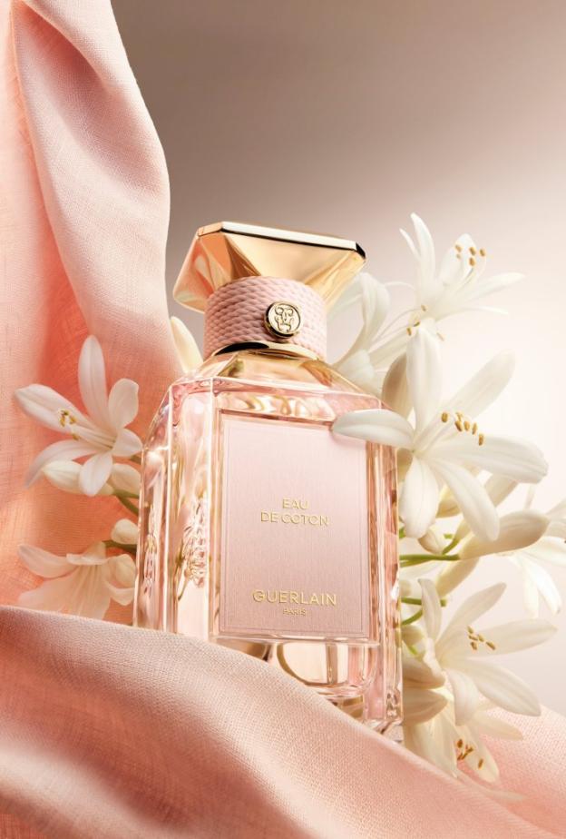 L'ART & LA MATIERE LES EAUX مجموعة تحتفي بكل لحظات الحياة الرمزية