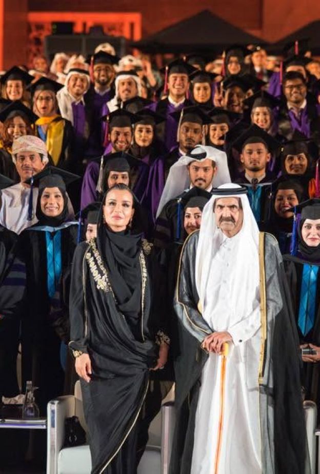 نجوم الفن ينعون الشيخ حمد بن خليفة آل ثاني