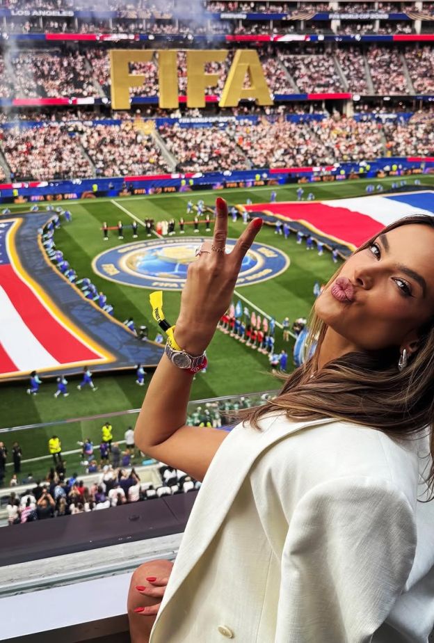  العارضة Alessandra Ambrosio صورة من انستغرامها