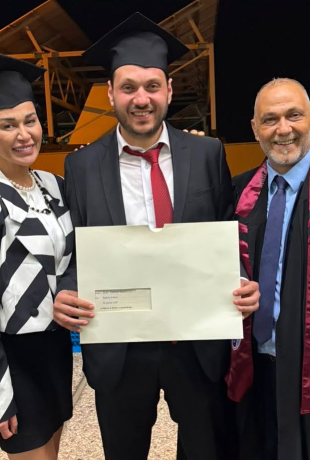 نادين الراسي 