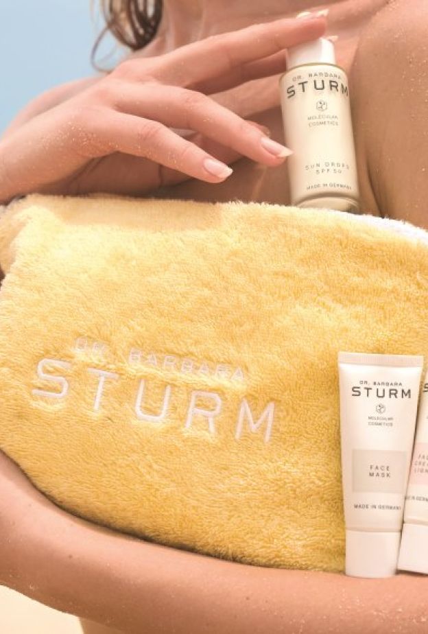 إطلاق SUMMER KIT 2026 من Dr. Barbara Sturm مجموعة صيفية جاهزة للسفر