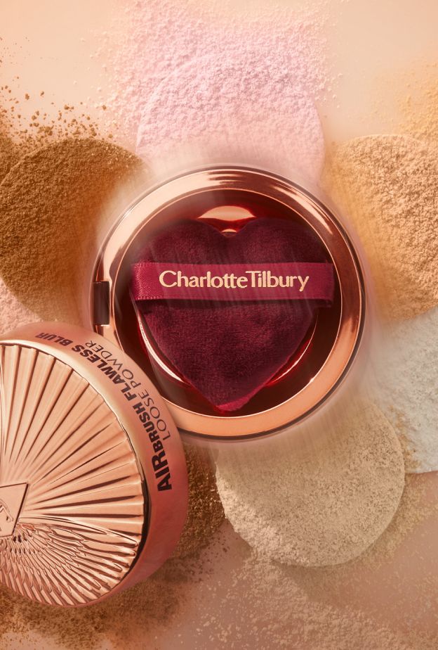 بودرة AIRBRUSH FLAWLESS BLUR LOOSE POWDER  من شارلوت تلبوري