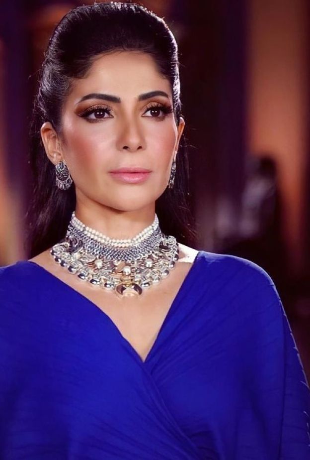 النجمة المصرية منى زكي صورة من انستغرامها
