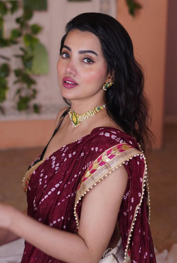 الممثلة الهندية أنانيا راج