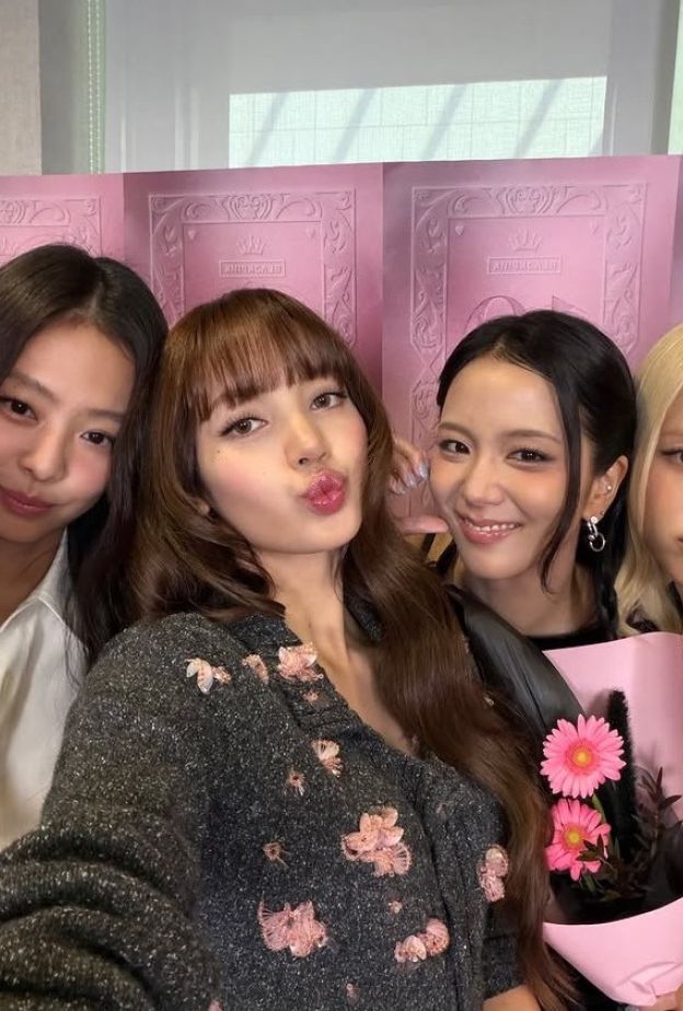 فرقة BLACKPINK