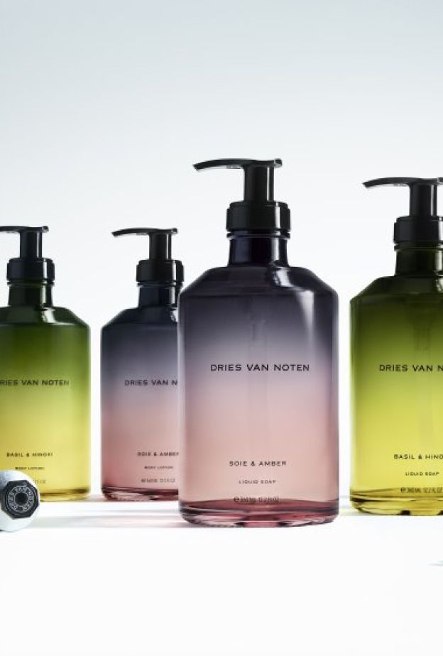 علامة DRIES VAN NOTEN BEAUTY تطلق تشكيلتها الجديدة من مستحضرات العناية بالجسم واليدين