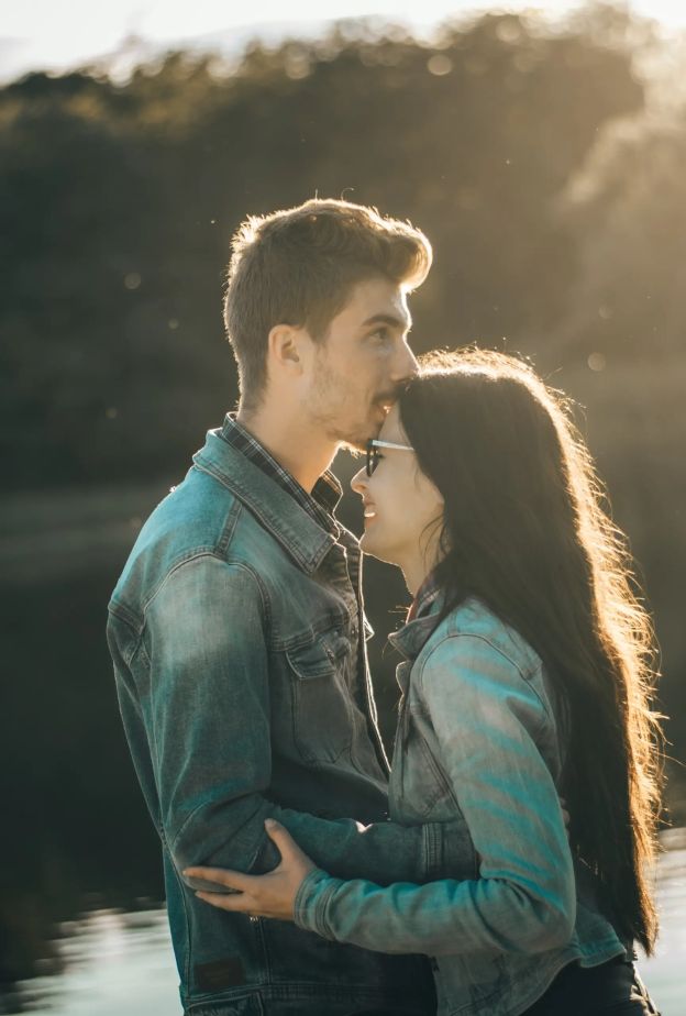رجل برج العذراء في الحب.. كيف يتصرف عندما يحب؟