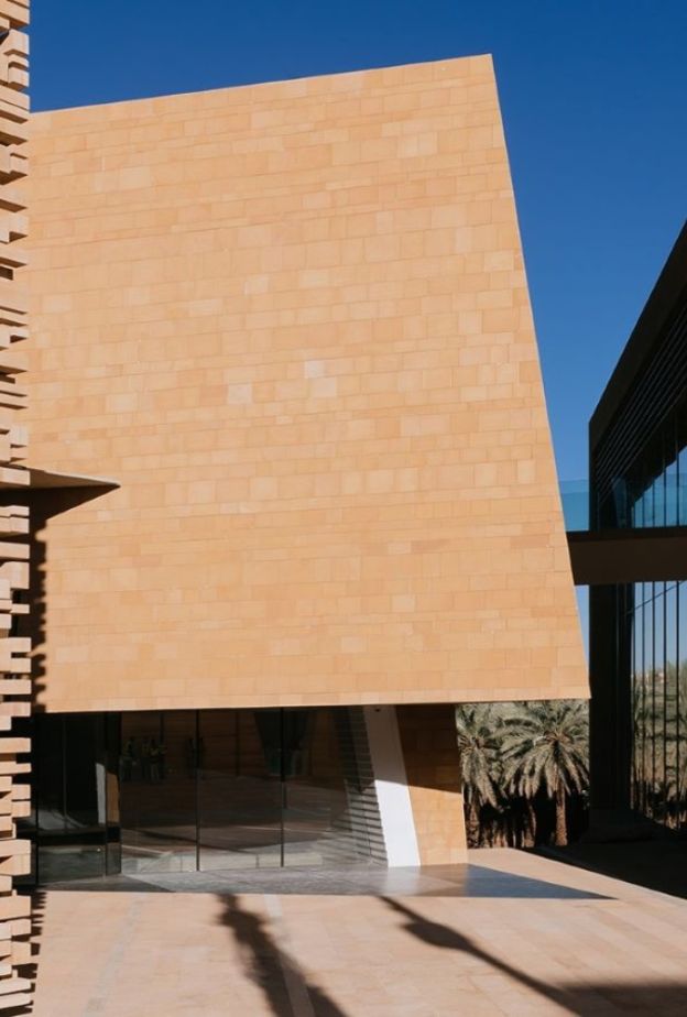 معرض "استمرارية" في الدرعية.. 16 فنانًا يعيدون رسم العلاقة بين الإنسان والتكنولوجيا