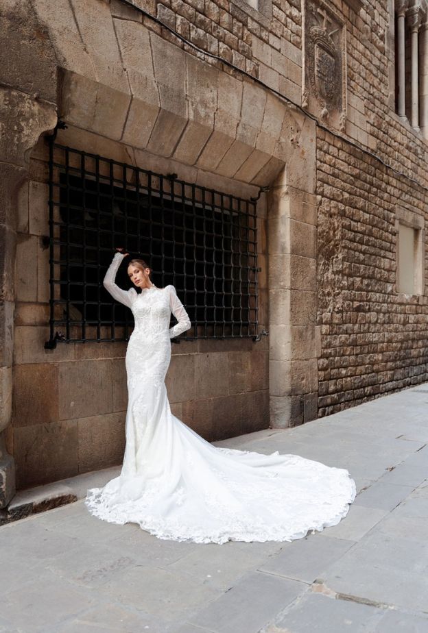 اناقة الاكمام الطويلة لفستان الزفاف من توقيع دار Ricca Sposa
