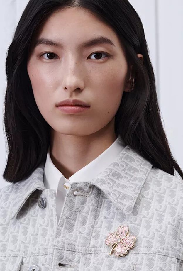 دبوس Dior Floral Clover