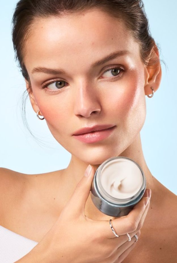 La Prairie تحتفي بجذورها السويسريّة مع إطلاق مجموعة Swiss Pristine الجديدة  