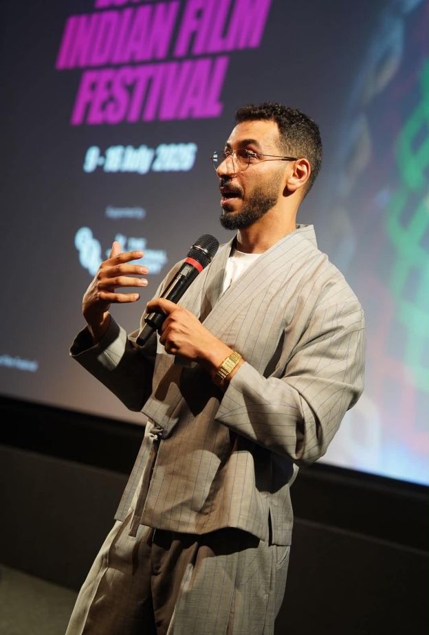  «52BLUE» للمخرج المصري علي العربي يحصد جائزة أفضل قصة في مهرجان واشنطن لأفلام جنوب آسيا