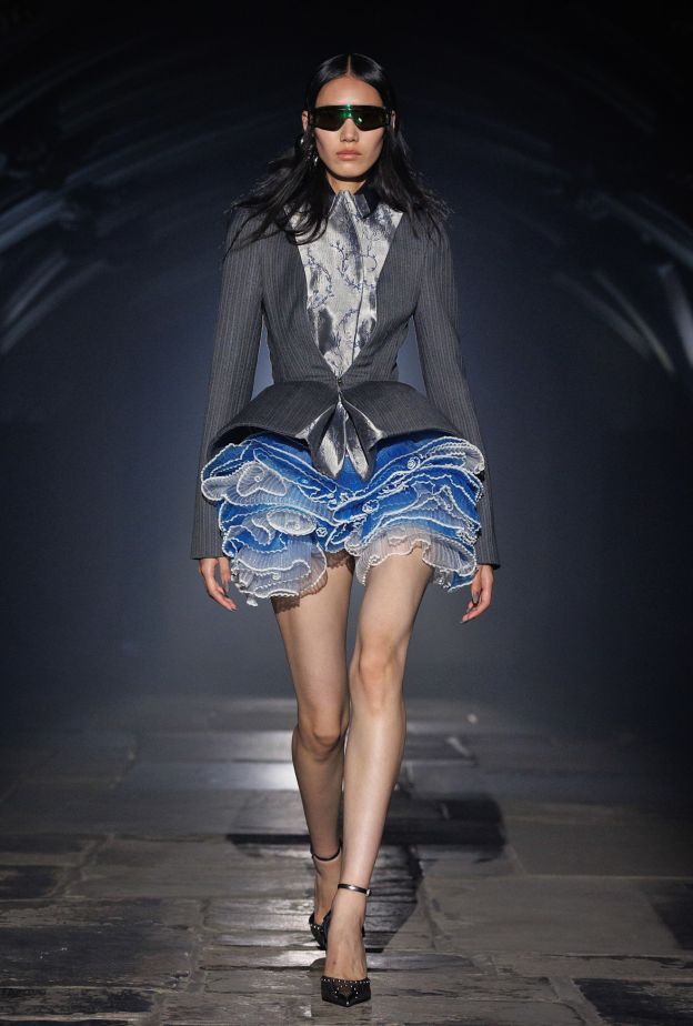مجموعة McQueen لربيع 2027